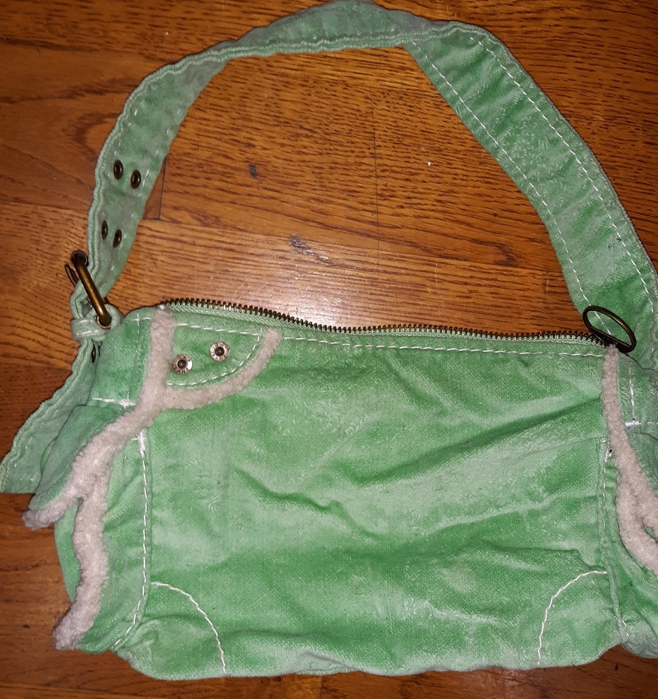 Gap purse